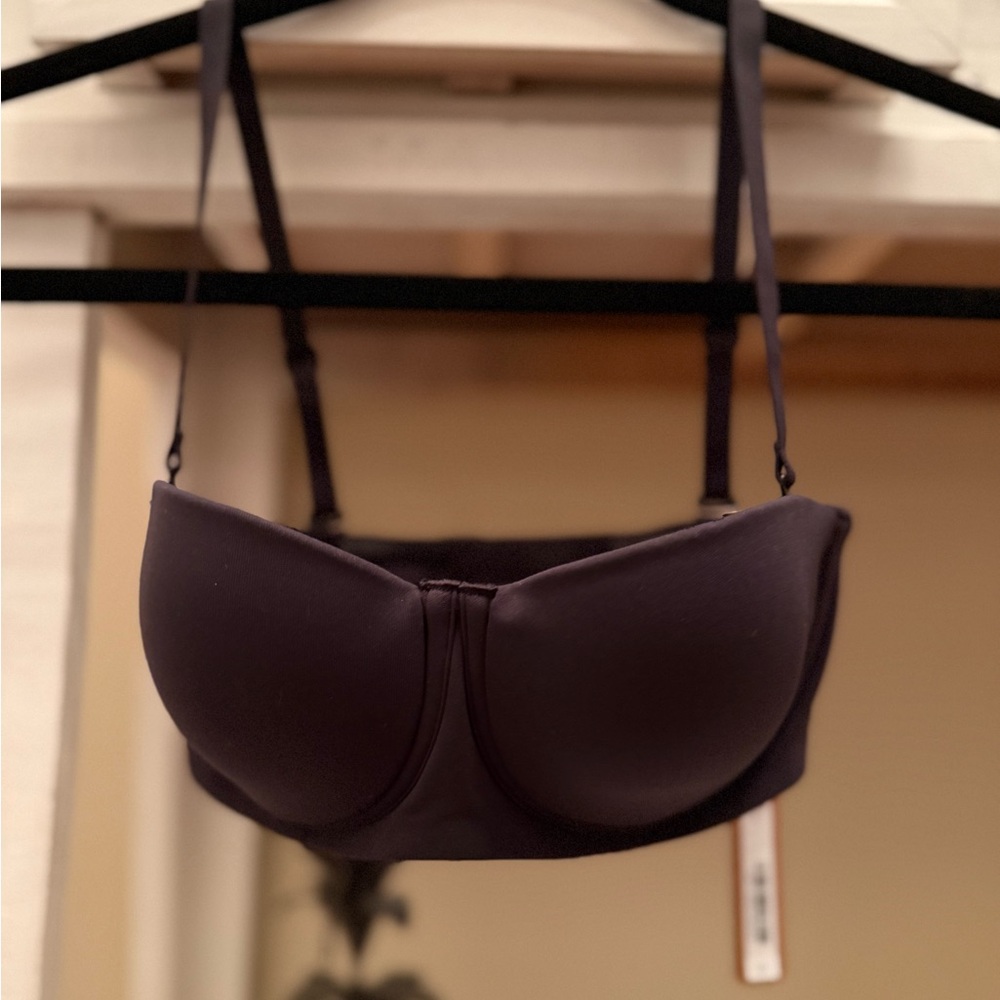 Fits Everybody Strapless Bra in Onyx